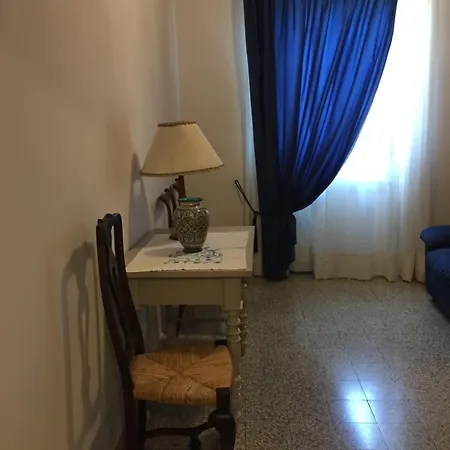 Via Roma Hydra Montevarchi